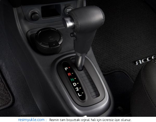 Experience Superior Control with the Hyundai Getz Gear Knob