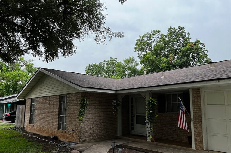 Looking for trusted Seguin Residential Roofing Services? Discover easy tips to choose the right roofer for your home in Seguin, TX.